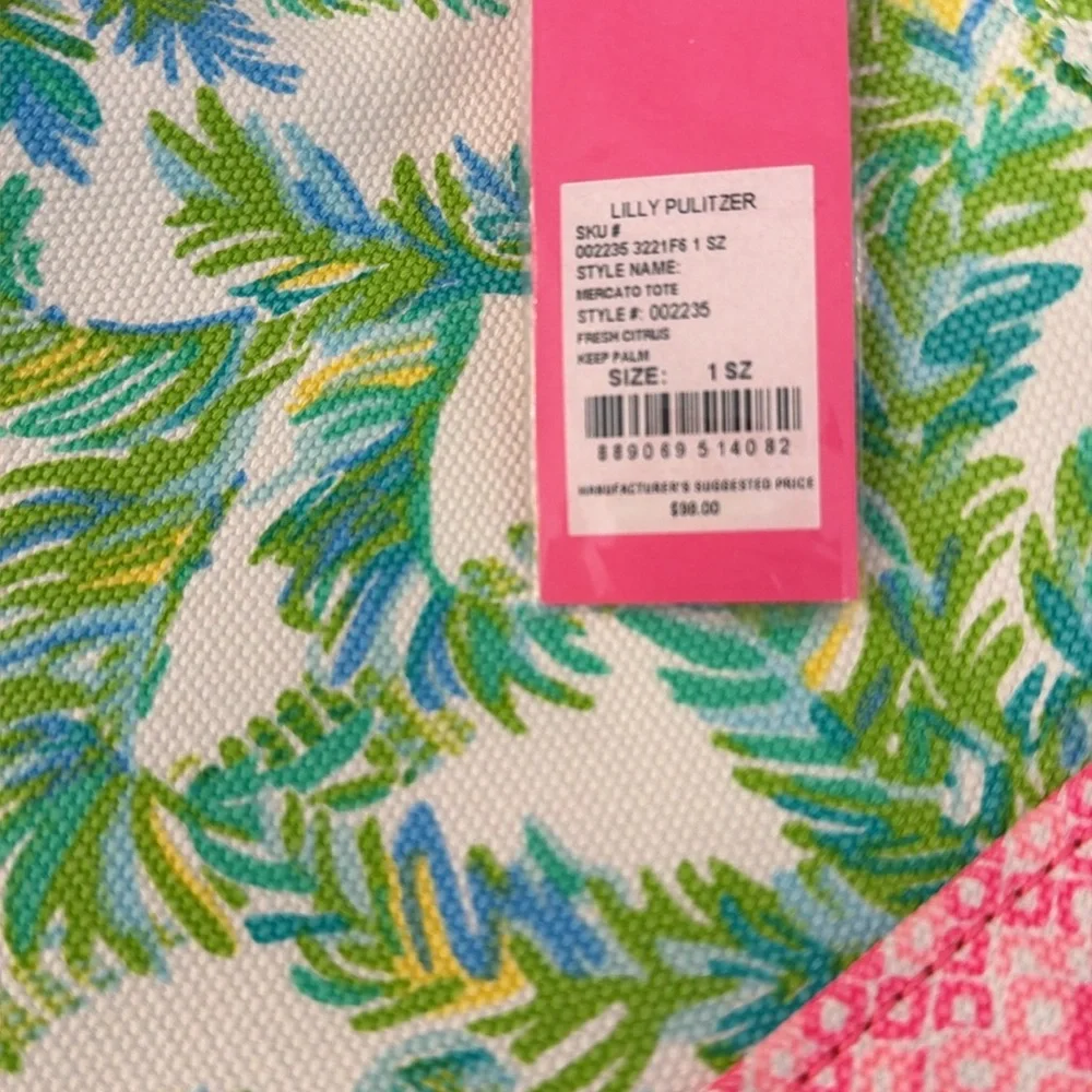 NWT Lilly Pulitzer Mercato tote bag. Fresh citrus keep palm print